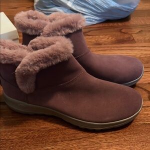 Women's Faux Fur Lined Ankle Boots - Pink